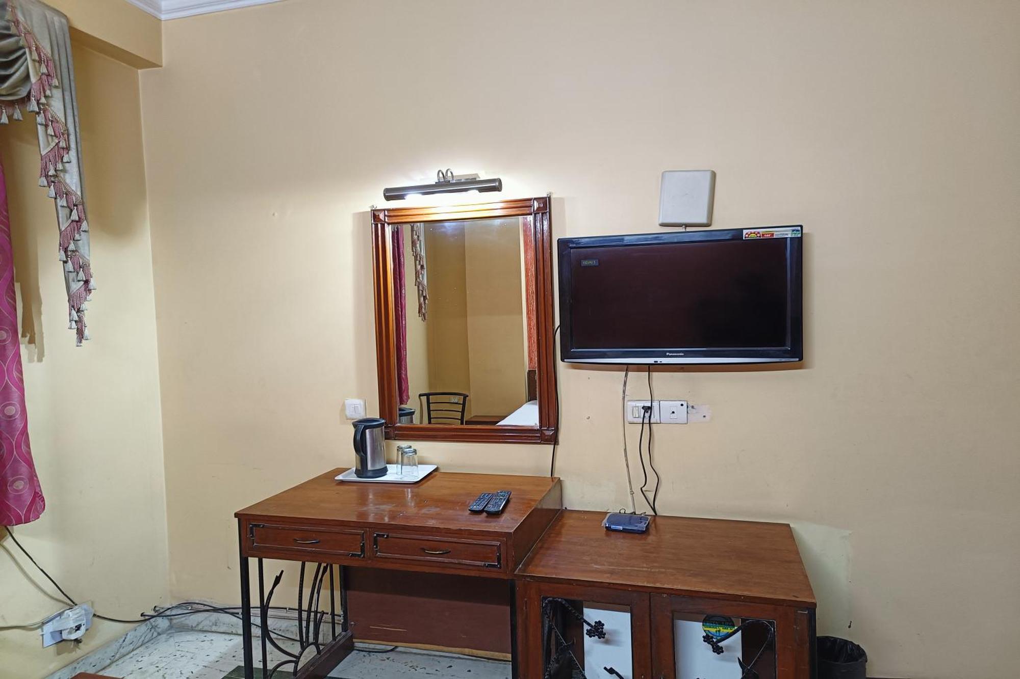 Hotel Indraprastha Delhi  Buitenkant foto