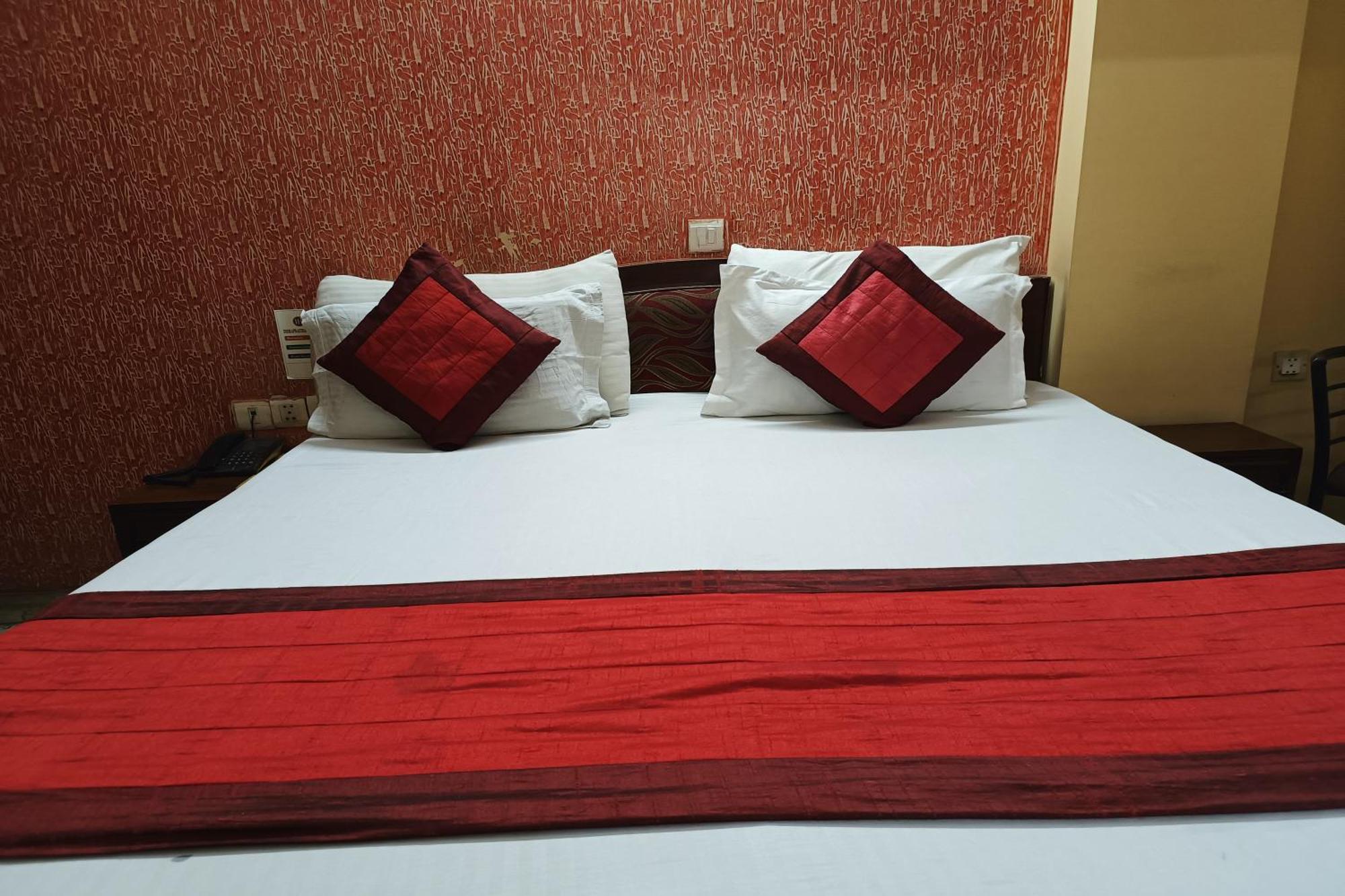 Hotel Indraprastha Delhi  Buitenkant foto