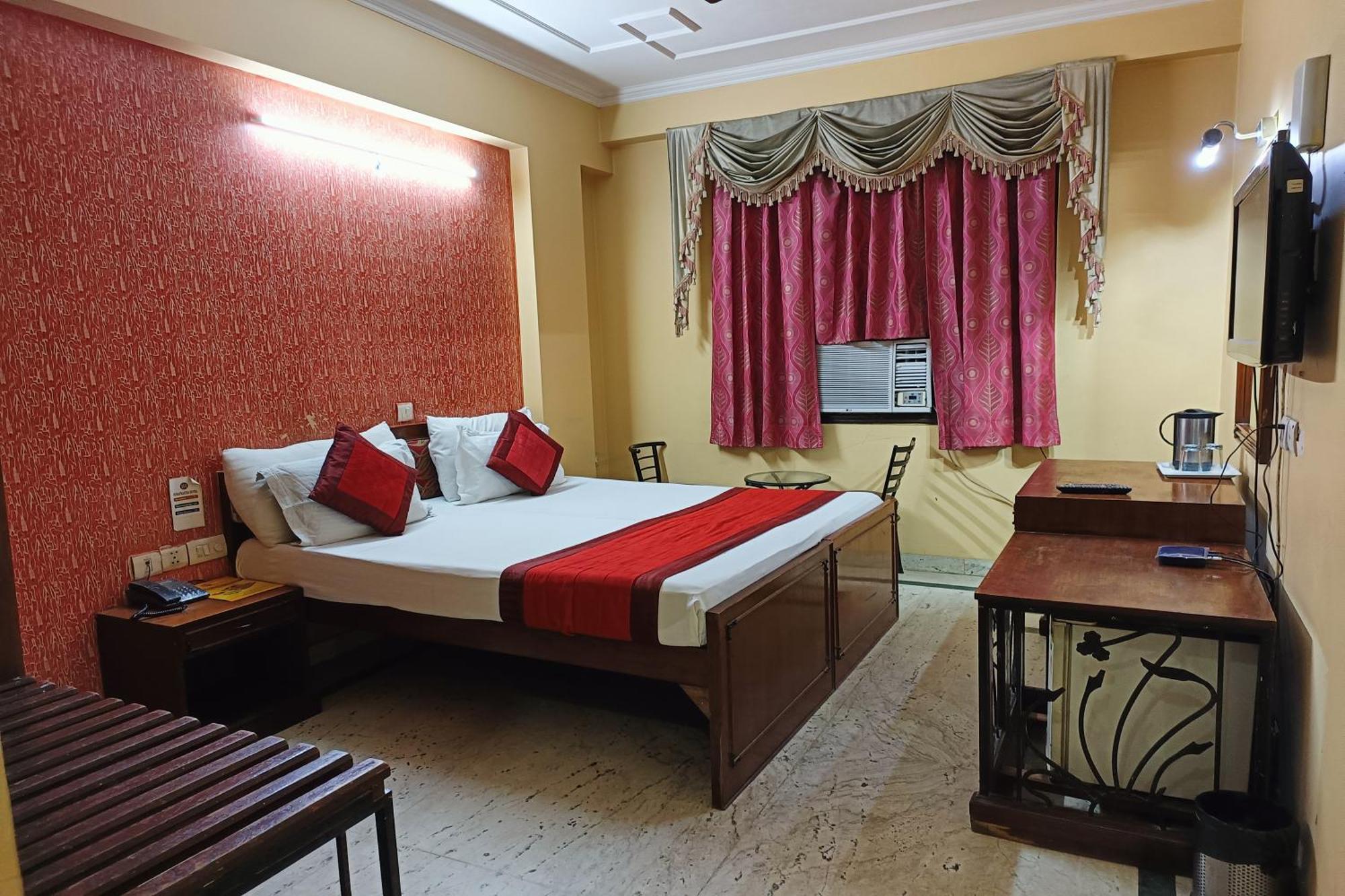 Hotel Indraprastha Delhi  Buitenkant foto