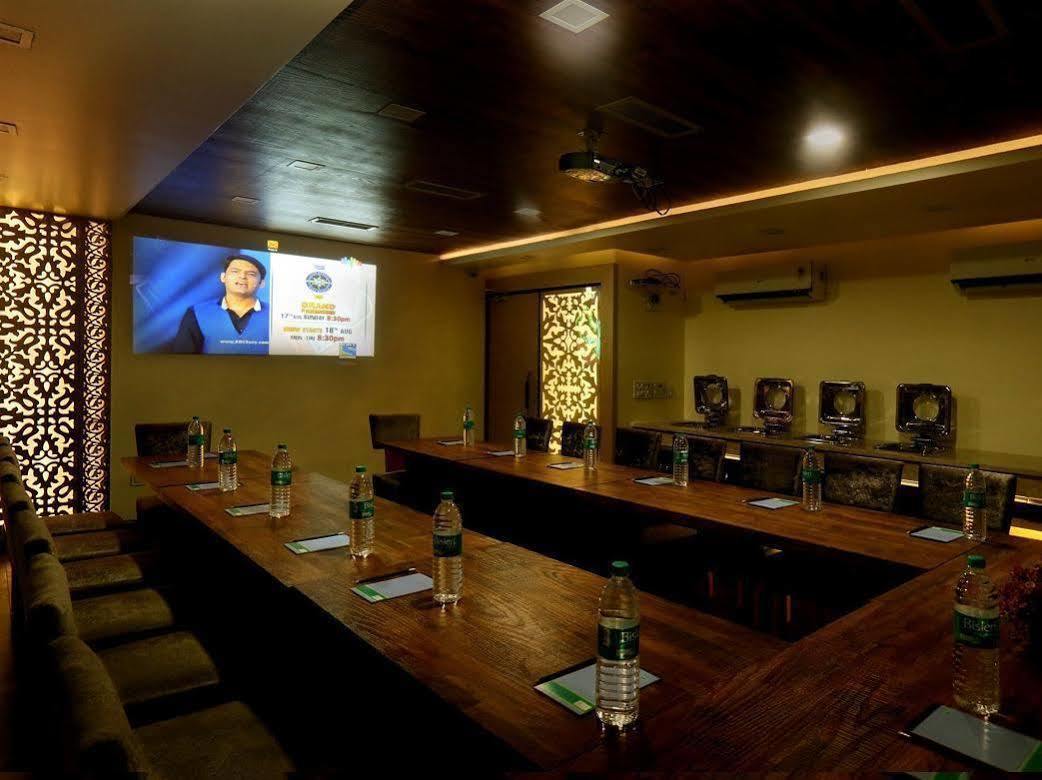 Hotel Indraprastha Delhi  Buitenkant foto