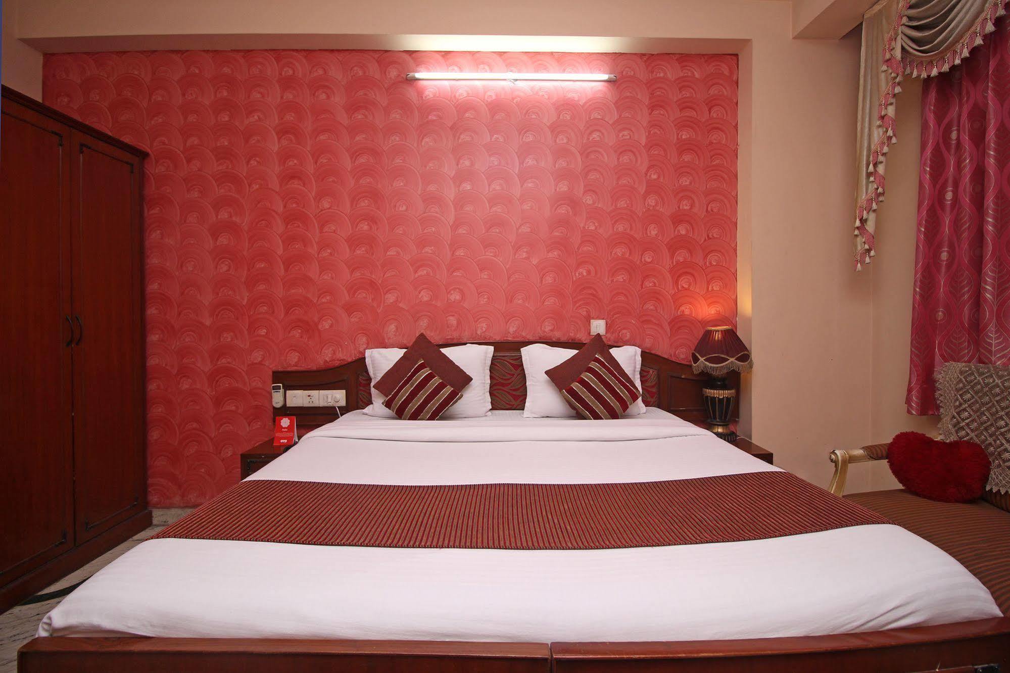 Hotel Indraprastha Delhi  Buitenkant foto
