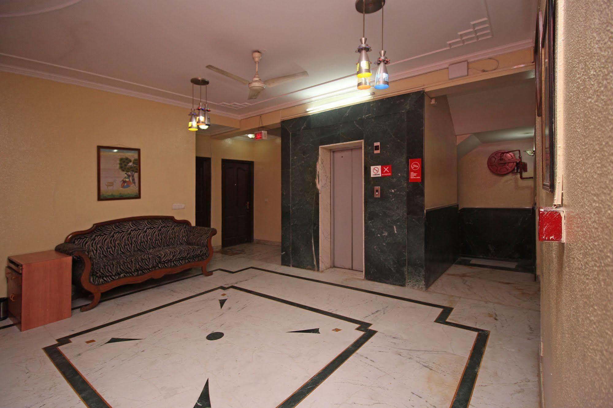 Hotel Indraprastha Delhi  Buitenkant foto