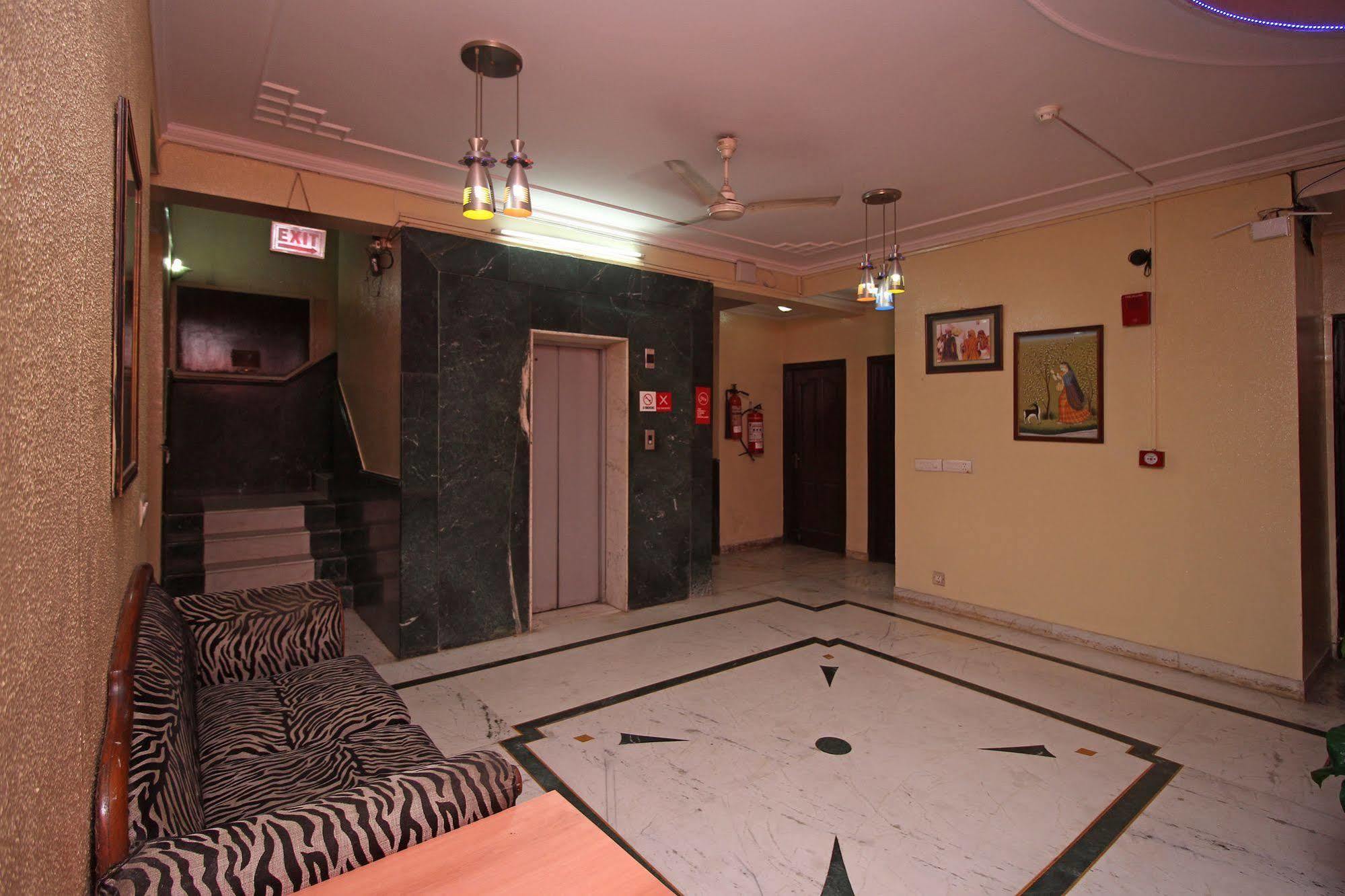 Hotel Indraprastha Delhi  Buitenkant foto